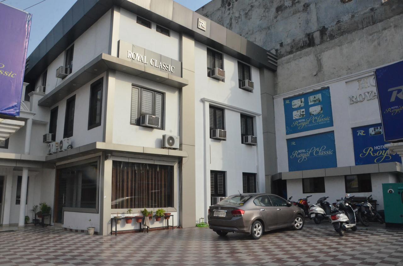 Hotel Royal Classic 巴雷利 外观 照片