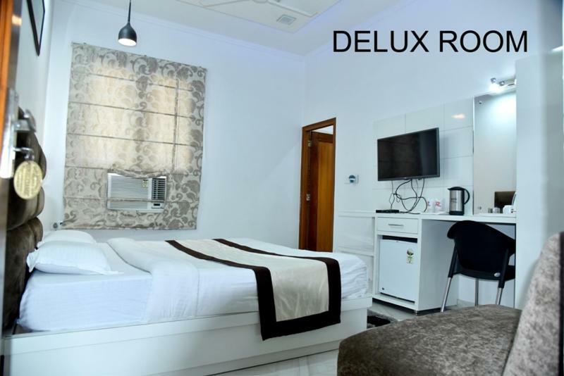 Hotel Royal Classic 巴雷利 外观 照片